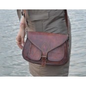 3. Skórzana torebka damska na ramie, wykonana ręcznie z naturanej skóry. Kolor: brązowy. Rozmiar: 13"